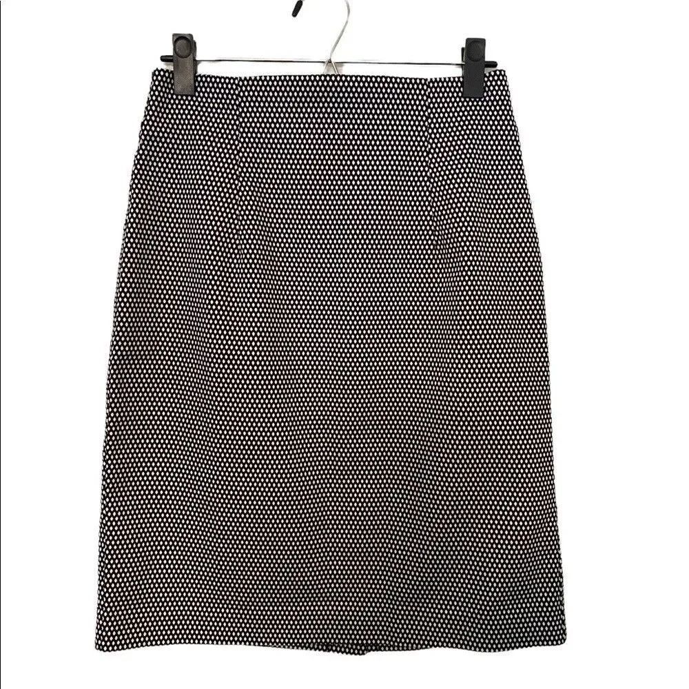 Worthington Pencil Skirt Women’s Size 6 Black & White Print Lined Knee Length